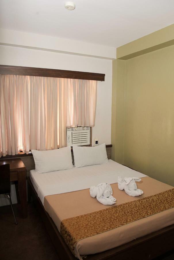 Optimum Pension House Dumaguete City Exterior photo